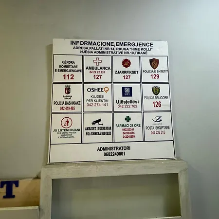 Centre Lions Gate 8 Apartment