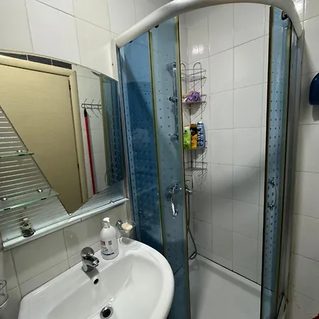 Apartment Centre Lions Gate 8 Tirana