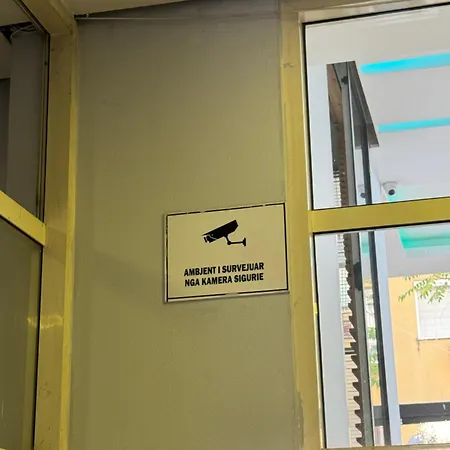 Centre Lions Gate 8 Apartment Tirana